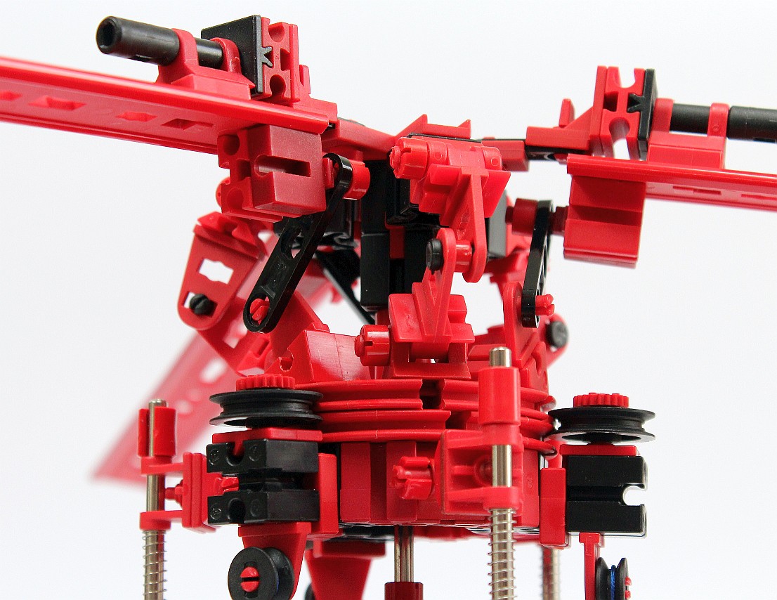 Hubschrauberrotor mit Taumelscheibe